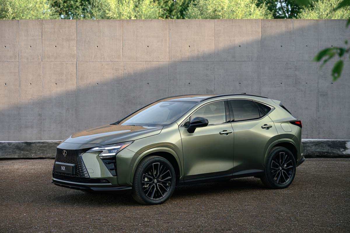 2027 Lexus NX 正式亮相！ 作为 Lexus 旗下最重要的中型豪华SUV之一，全新NX虽然没有进行大幅度外观重新设计，但在动力系统、座舱科技、底盘调校以及豪华体验方面迎来全面升级，希望继续保持在豪华SUV市场的竞争力。