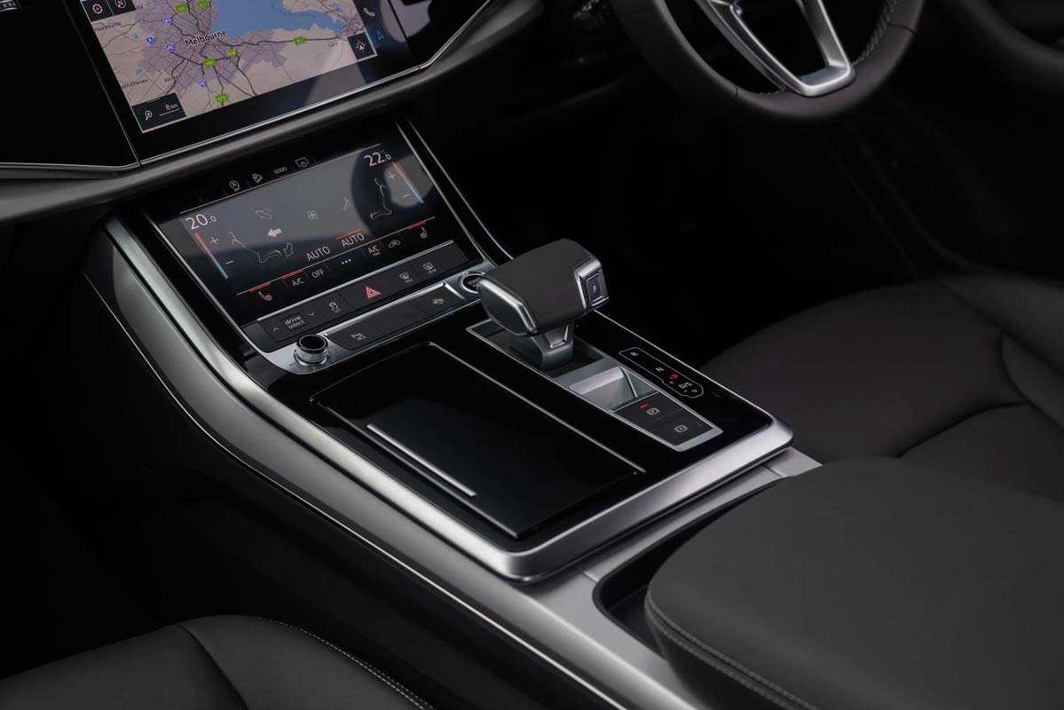 Nissan 不再于内装使用Piano Black,因为长期使用会有刮痕和手印