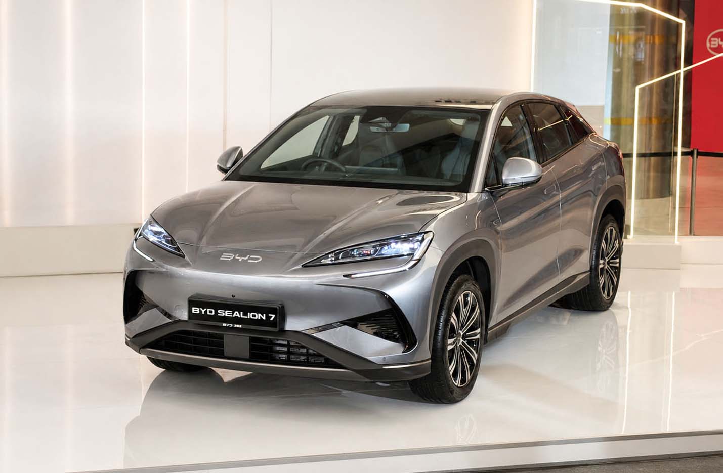 BYD 正式确认大马 CKD 组装地点:携手 Sime Motors、选择吉打 Inokom 工厂!