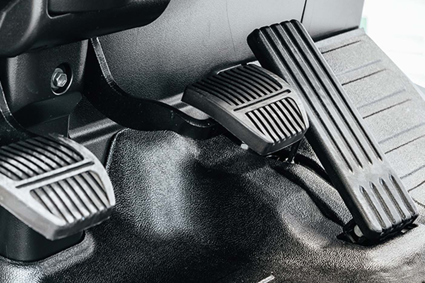 Brake Pedal 断裂是否合理？美国、欧洲及中国标准告诉你答案