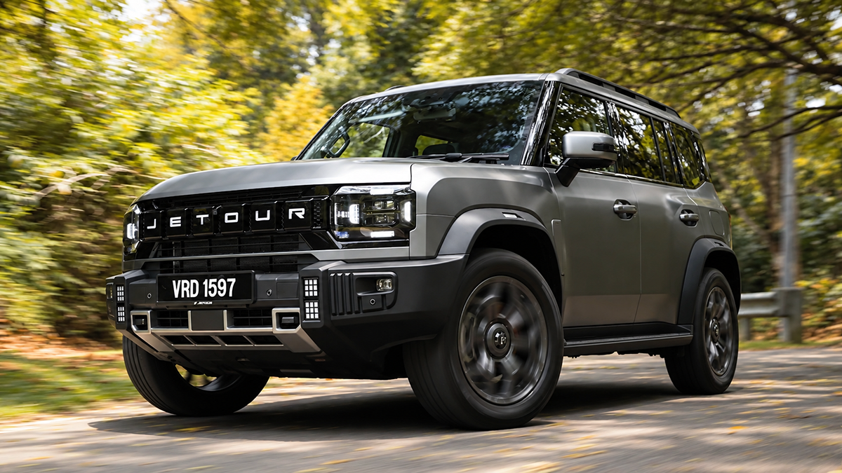 JETOUR T2 i-DM 试驾:355 Hp、610 Nm、纯电100 km,这台PHEV方盒子真的好开?