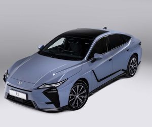 2026 Lexus ES350h 登陆我国:第六代混动系统油耗4.4L/100 km、本地售价RM366,888起!