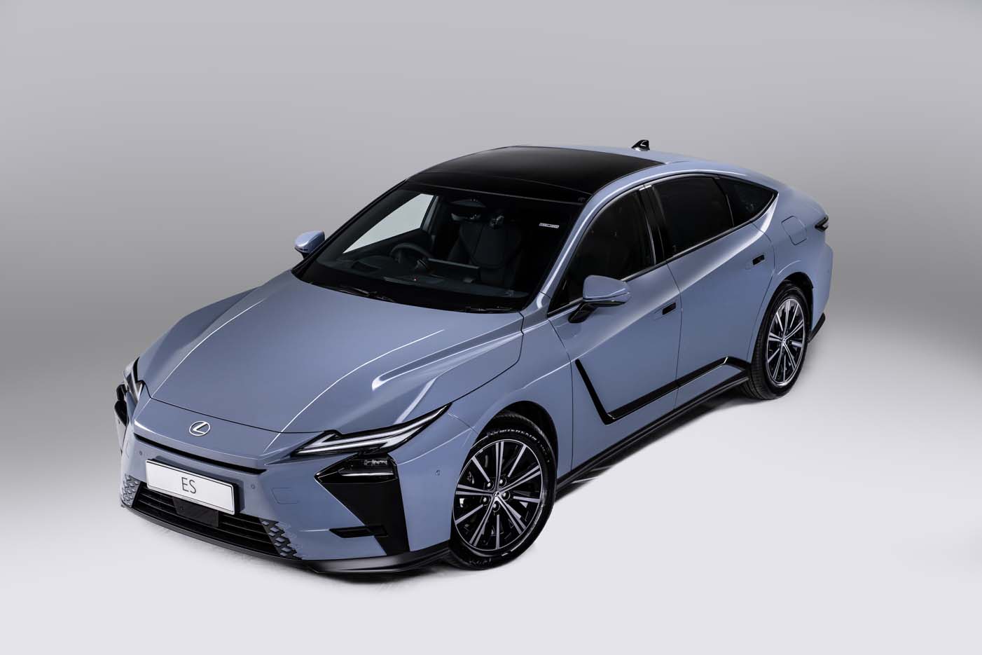 2026 Lexus ES350h 登陆我国：第六代混动系统油耗4.4L/100 km、本地售价RM366,888起！
