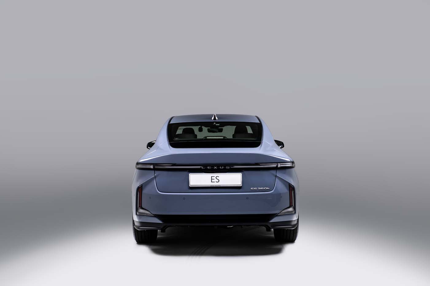 2026 Lexus ES350h 登陆我国：第六代混动系统油耗4.4L/100 km、本地售价RM366,888起！