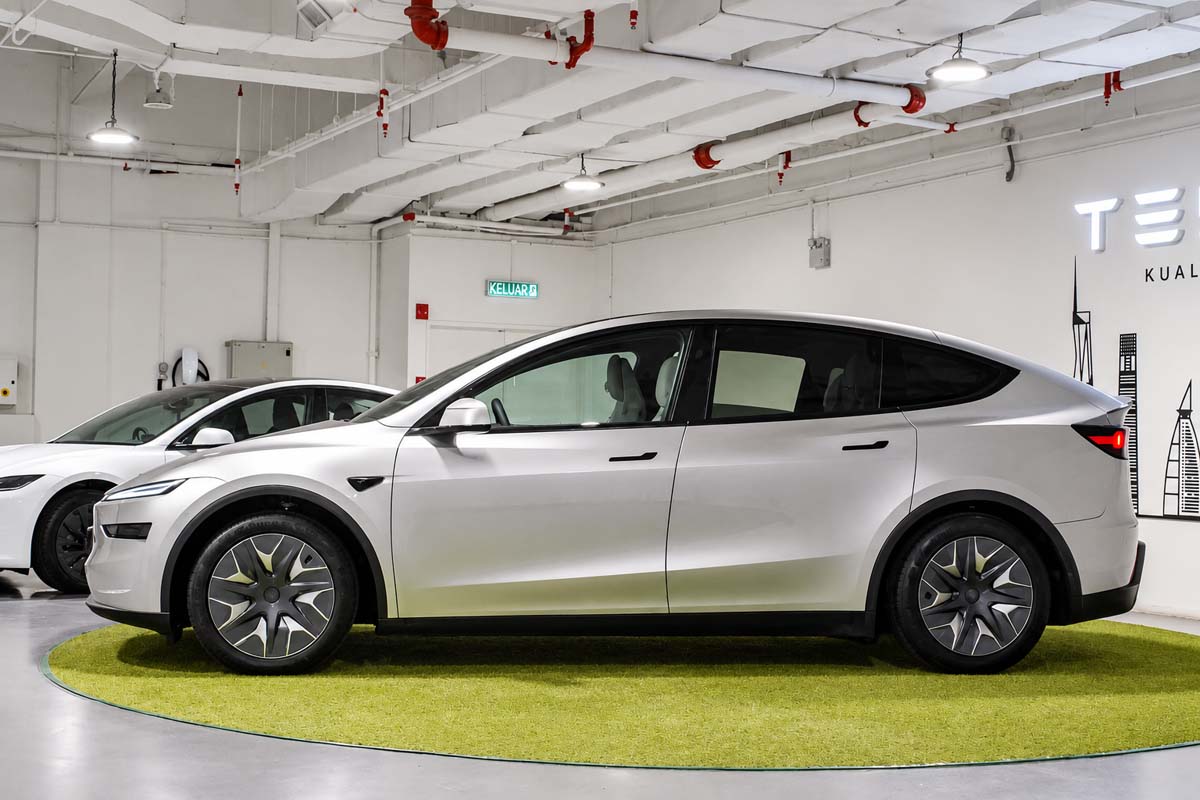 Tesla Model Y L 免费升级 Acceleration Boost：0-100 km/h 仅4.5秒、RM263,000起！